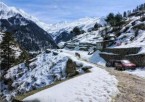 Sarchu to Manali (230 km / 8 hrs)